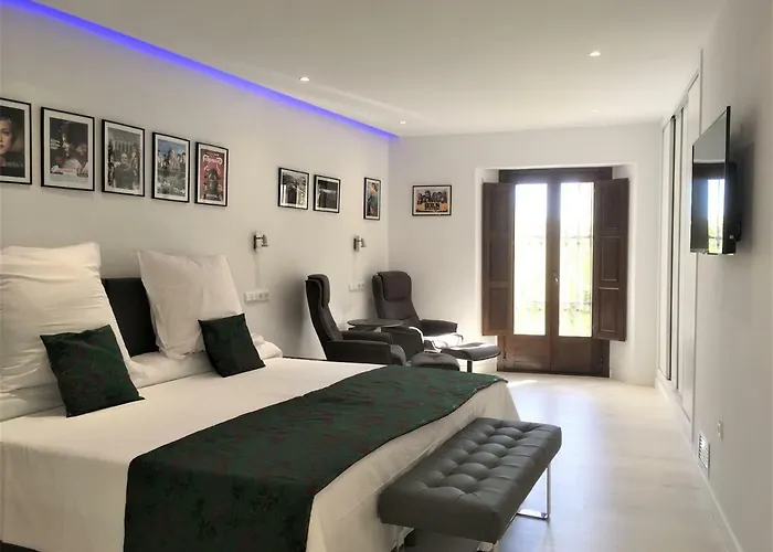 Nuevo 4* Ронда